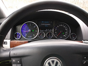 Volkswagen Touareg (3 foto / 7)