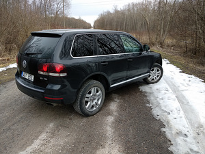 Volkswagen Touareg (5 foto / 7)