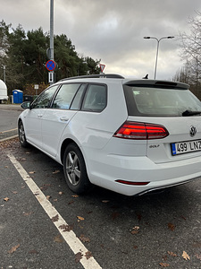 Volkswagen Golf 1.5 96 kW (3 foto / 8)