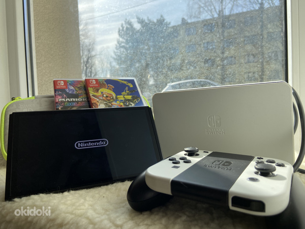 Nintendo switch OLED + Splatoon 3 + Mario + case (foto #1)