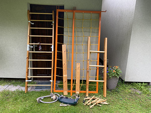 Spotdisein (rootsisein) / Wall bars (2 foto / 5)