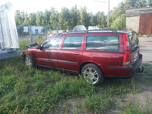 Volvo v70 (9 фото из 15)