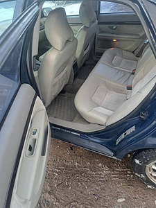 Volvo (8 foto / 13)