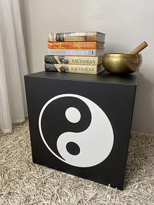 Interjööri kuubik Yin Yang, disainer erinevates suurustes