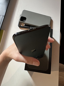 iPhone 11pro max 64 GB (6 foto / 6)