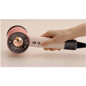 Föön Dyson Supersonic Nural™ – Curly+Coily (Amber silk/ Pink (4 foto / 8)