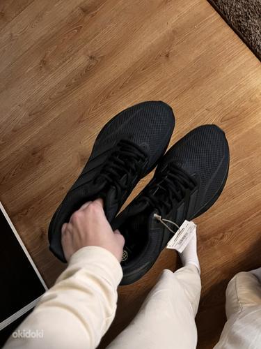 Новые кроссовки Adidas 46 размер (фото #4)