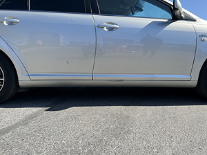Toyota avensis (15 foto / 15)