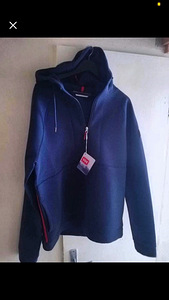 Helly Henson XL tume sinine Uus! (1 foto / 1)
