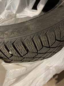 Continental ContiVikingContact 7 225/45 R19 (1 foto / 2)