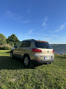 Volkswagen tiguan (6 foto / 10)