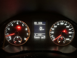 Volkswagen Tiguan (8 foto / 10)