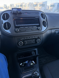 Volkswagen Tiguan (10 foto / 10)