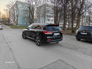 Müügil Kia Sorento (6 foto / 14)