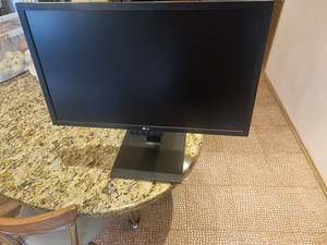 Lg monitor 27tolli 144hz (1 foto / 1)