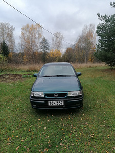 Opel vectra 2.0i 85kw (1 foto / 10)