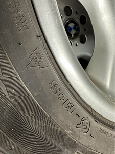 BMW 16" диски 5x120 стайл 16 + M+S резина 225 55 16 (3 фото из 10)