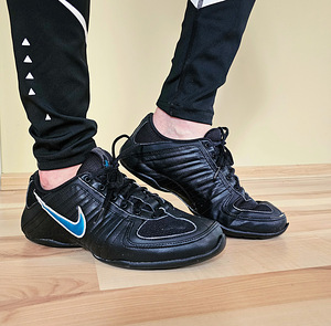 Кроссовки Nike (1 фото из 5)