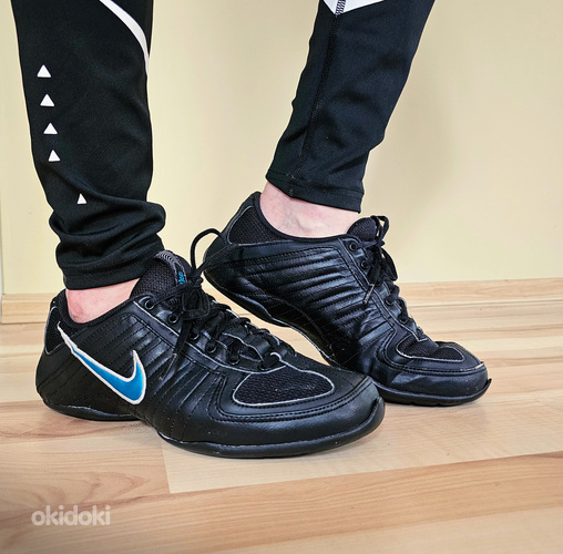 Кроссовки Nike