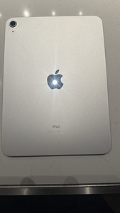 Продам iPad Air 4 (2020) 10.9 (1 фото из 5)