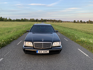 Мерседес-Бенц S500 W140 (10 фото из 13)