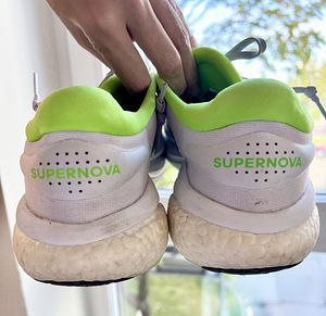 Kроссовки Adidas (3 фото из 4)