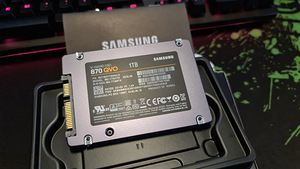 SAMSUNG 860 QVO 1TB SSD (2 foto / 2)