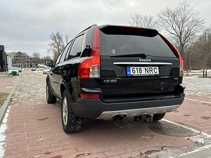 Volvo xc90 2.4d (136 kW) (8 foto / 15)