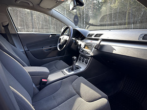 Volkswagen Passat Variant 2.0 TDI (103kW) (8 foto / 10)