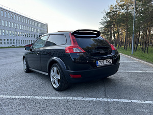 Volvo c30 2.0d 100kW (6 foto / 12)