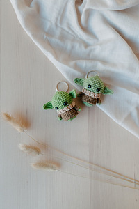 Heegeldatud võtmehoidja "Yoda" (2 foto / 2)