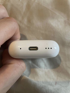 AirPods Pro 2 (4 фото из 7)