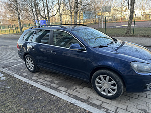 Volkswagen Golf 6 Variant 2012 (2 фото из 10)